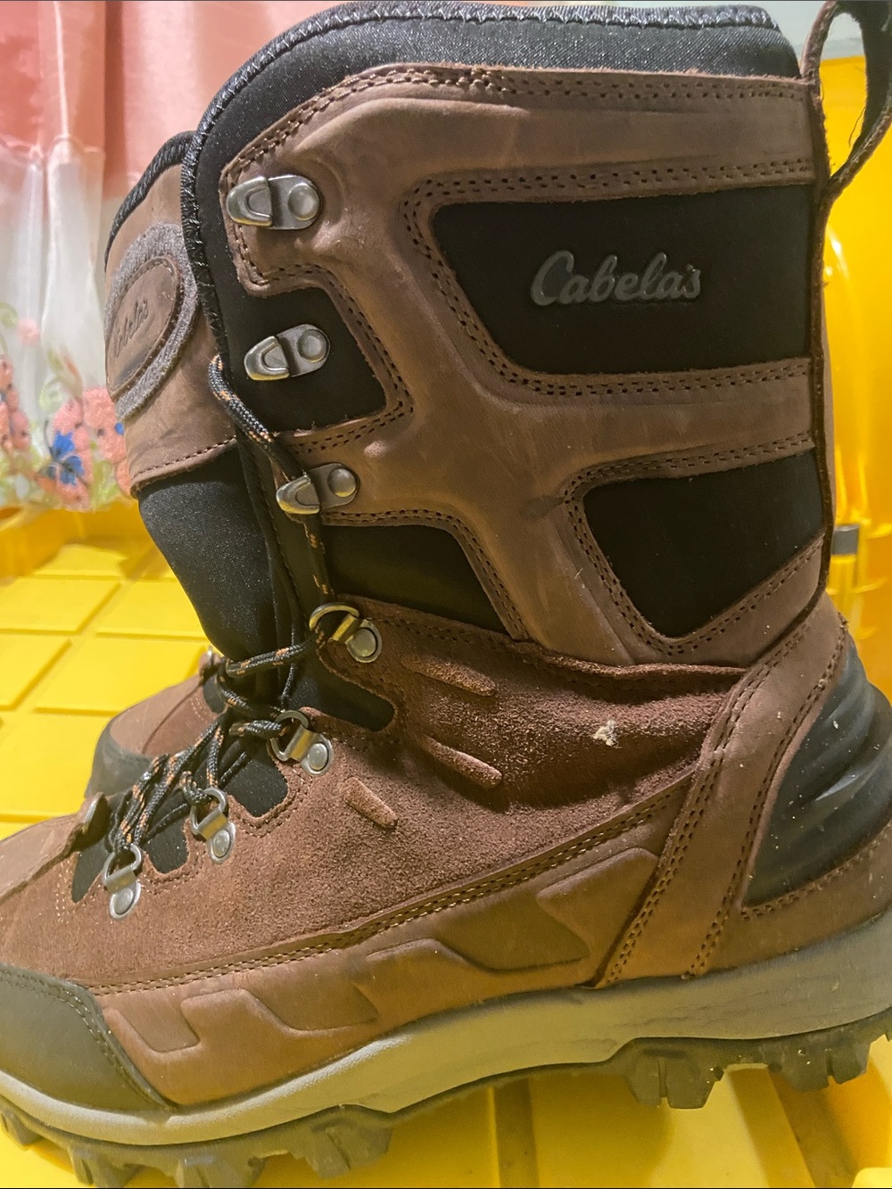 Cabela's Brown and Black Men’s Outdoor Boots